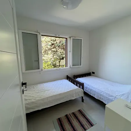 Modern Just 70m From The With Free Parking Appartement *