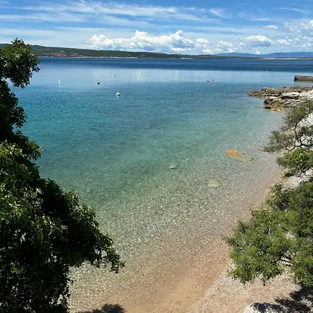 Modern Just 70m From The With Free Parking Appartement