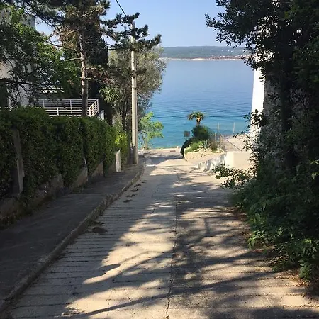 Modern Just 70m From The With Free Parking Apartment Crikvenica