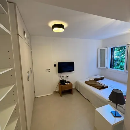 Modern Just 70m From The With Free Parking Crikvenica