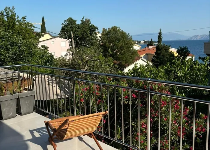 Modern Just 70m From The With Free Parking Apartament
